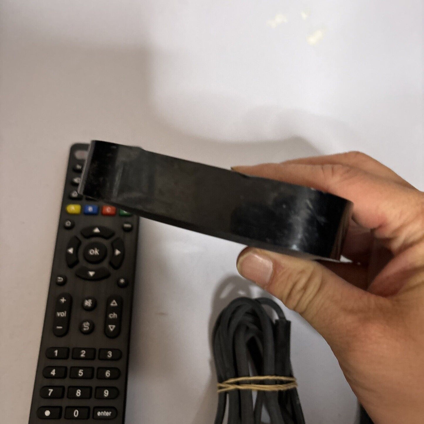 Apple A1427 TV 4th Generation 8GB *Doesn't Include Original Remote*