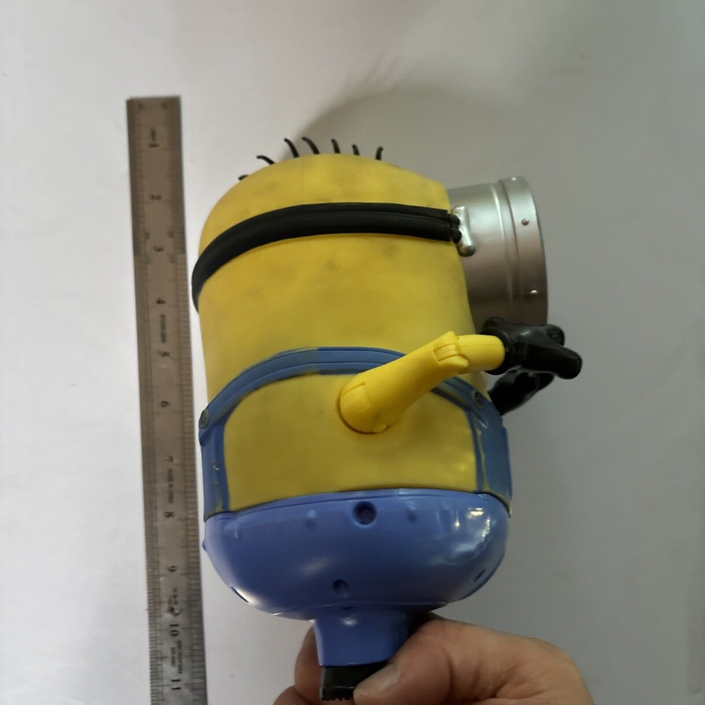 2x Minions Bob and Stuart 8" ThinkWay Toys