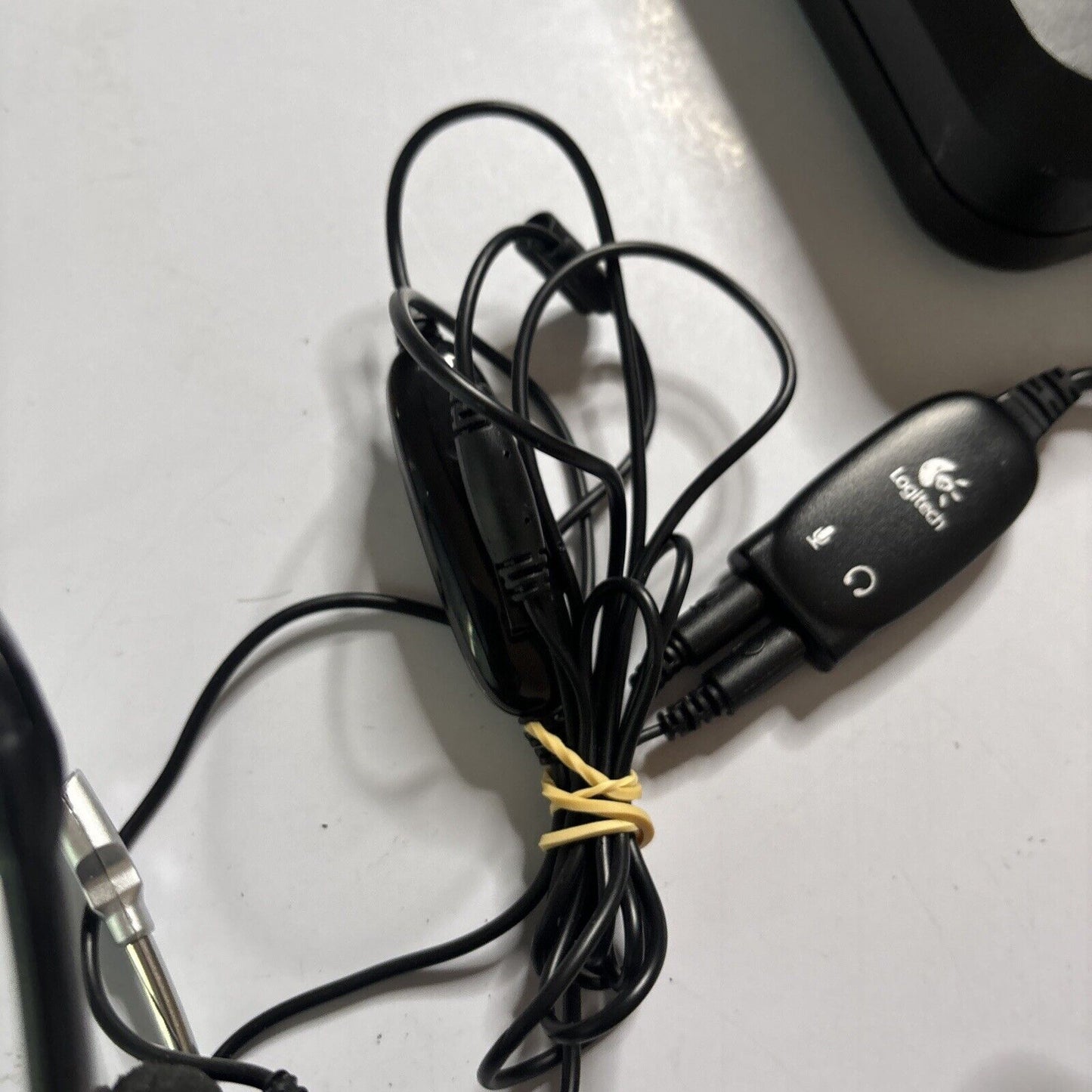 Logitech Headphones Microphone Headset USB A-5572A