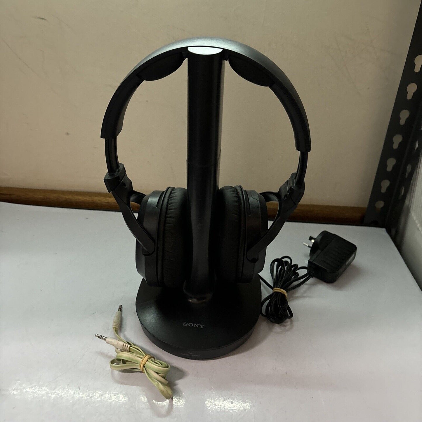 Sony MDR-RF995R Wireless Headphones RF Transmitter