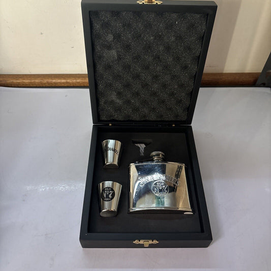 Jack Daniel's Old No 7 Whiskey Hip Flask & 2 Shot Glass