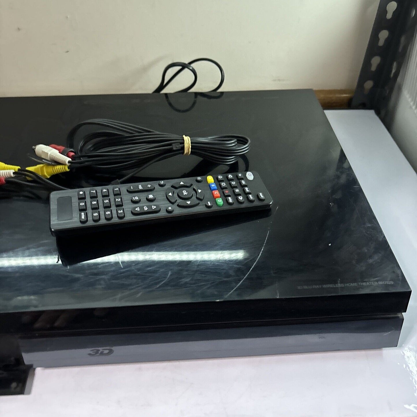 LG 3D Bluray Wireless Home Theater BH7520TW *No Speakers*