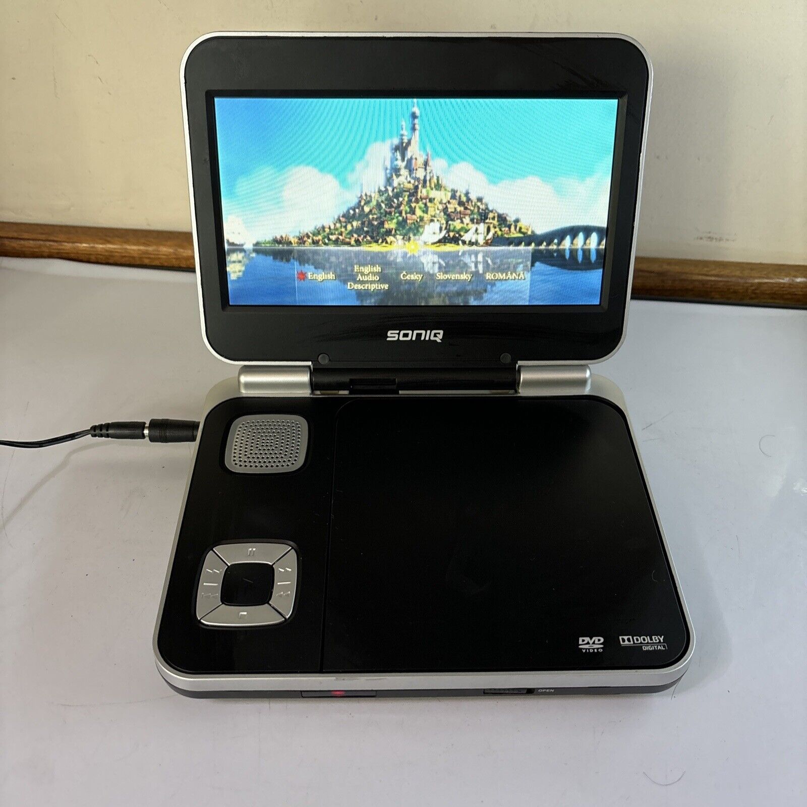 Soniq Portable DVD Player 8