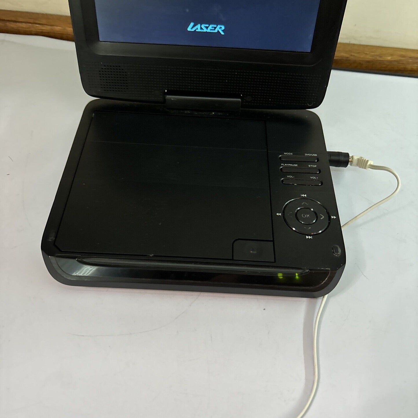 Laser 7" Portable DVD Player DVD-PT-7C Plays   All Regions
