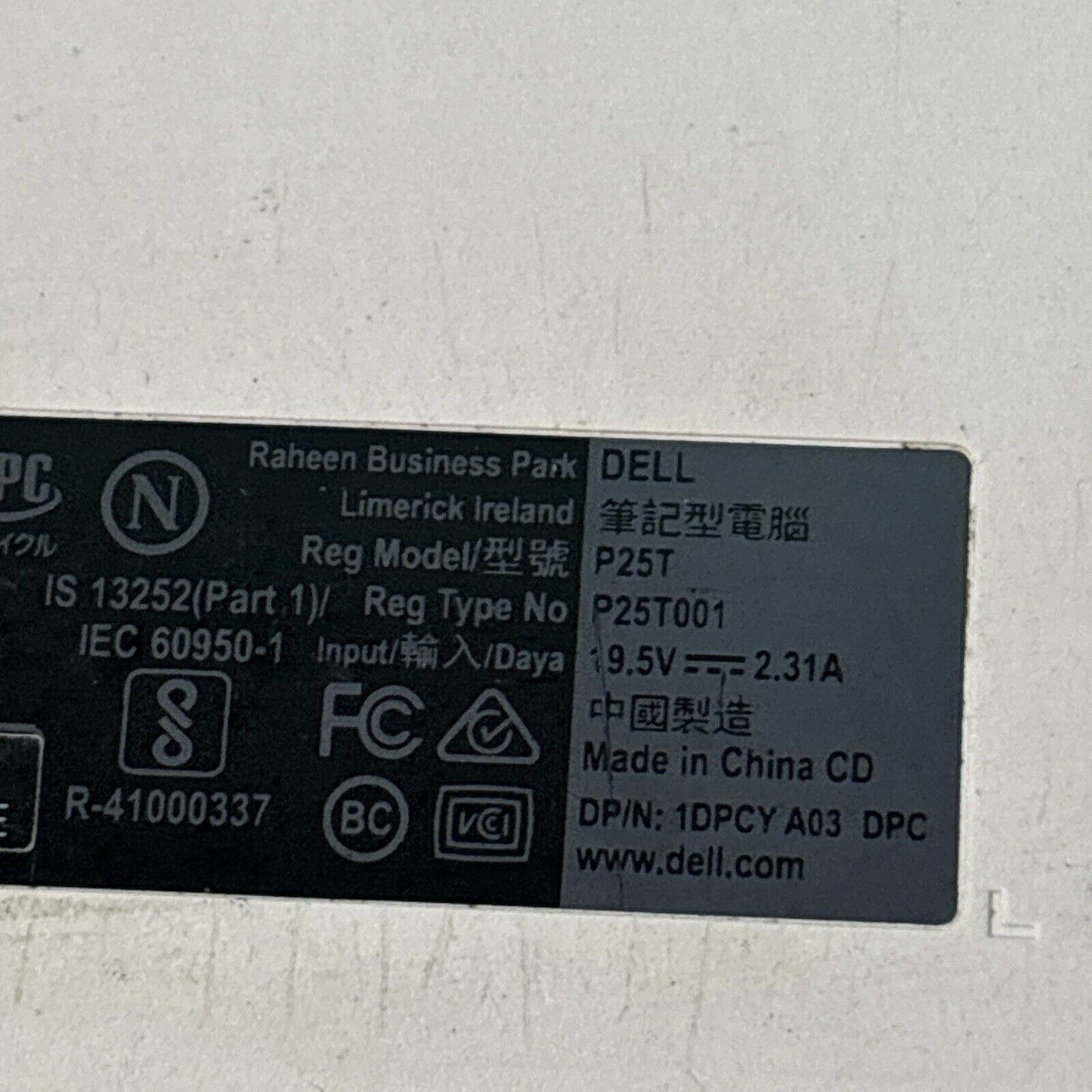 Dell Inspiron 11 P25T Intel N3710 120gb SDD 4gb RAM *For Parts: Cracked Screen*