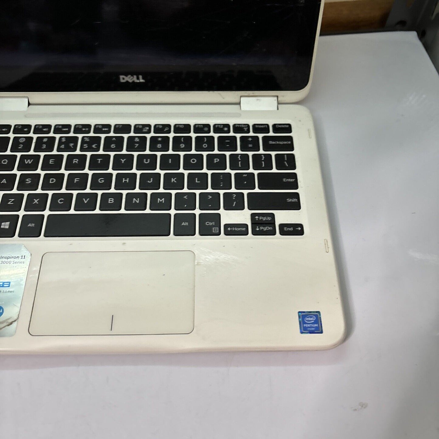 Dell Inspiron 11 P25T Intel N3710 120gb SDD 4gb RAM *For Parts: Cracked Screen*