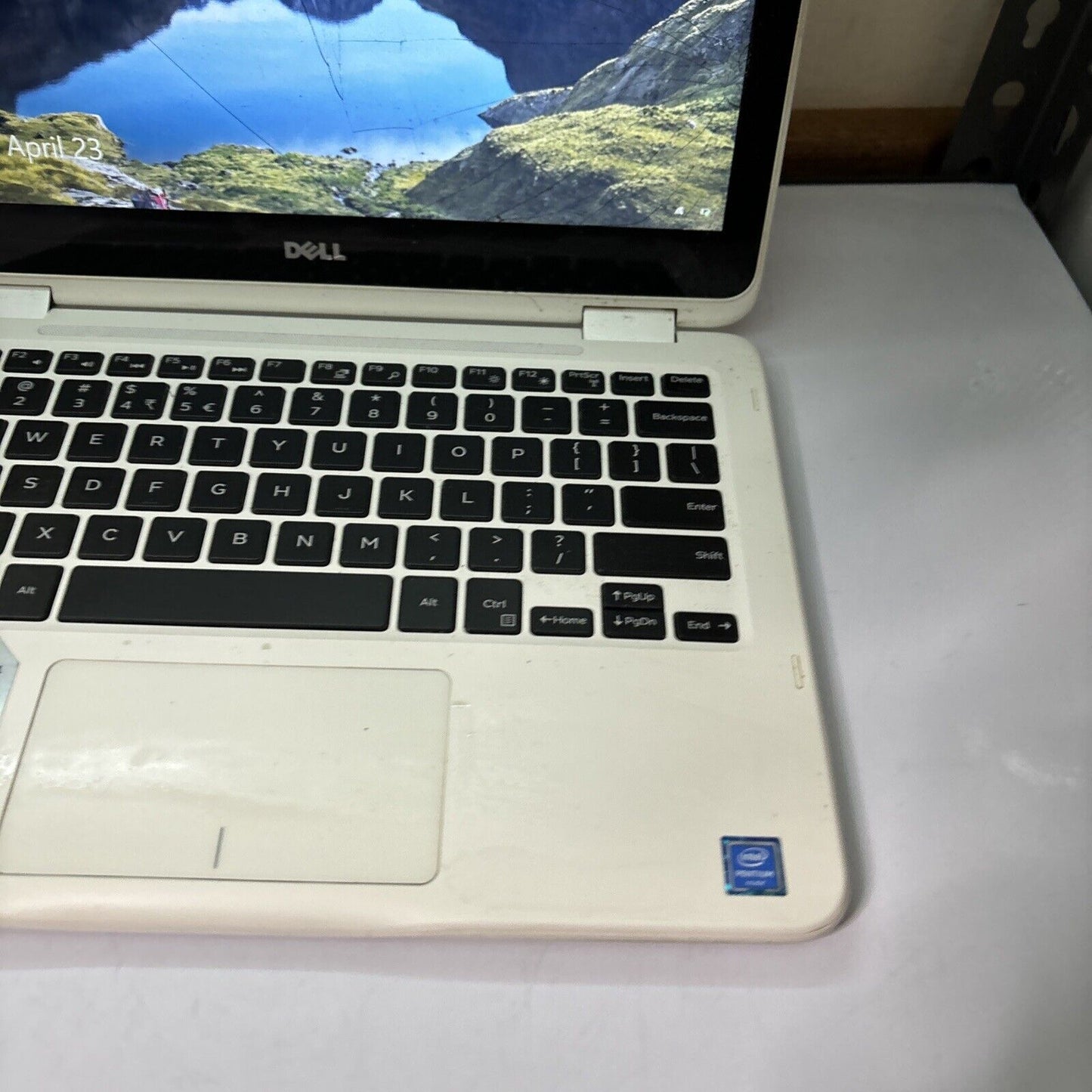 Dell Inspiron 11 P25T Intel N3710 120gb SDD 4gb RAM *For Parts: Cracked Screen*