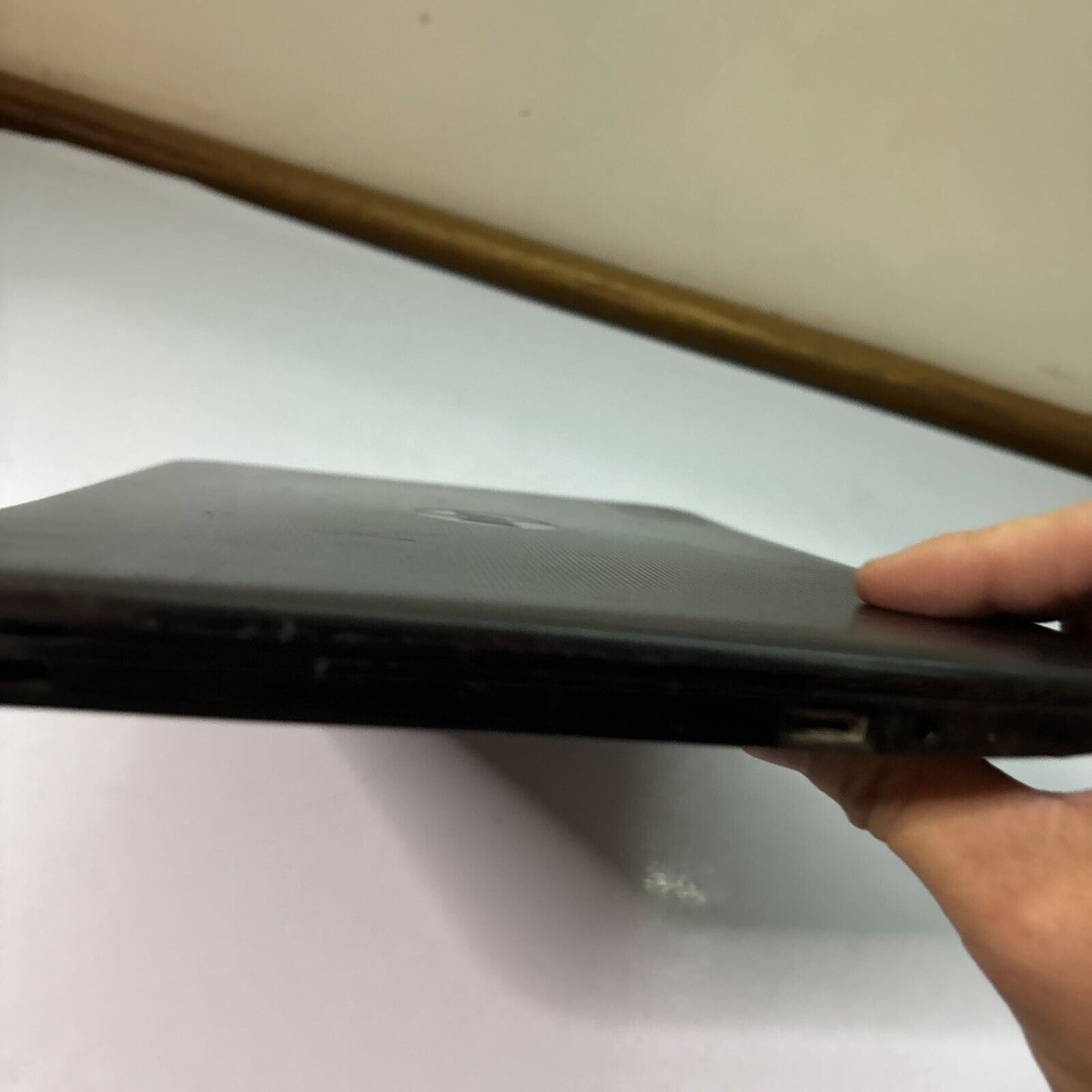 HP Stream Intel N3060 4gb RAM 60gb HDD *For Parts - 2 Key Missing & Battery*