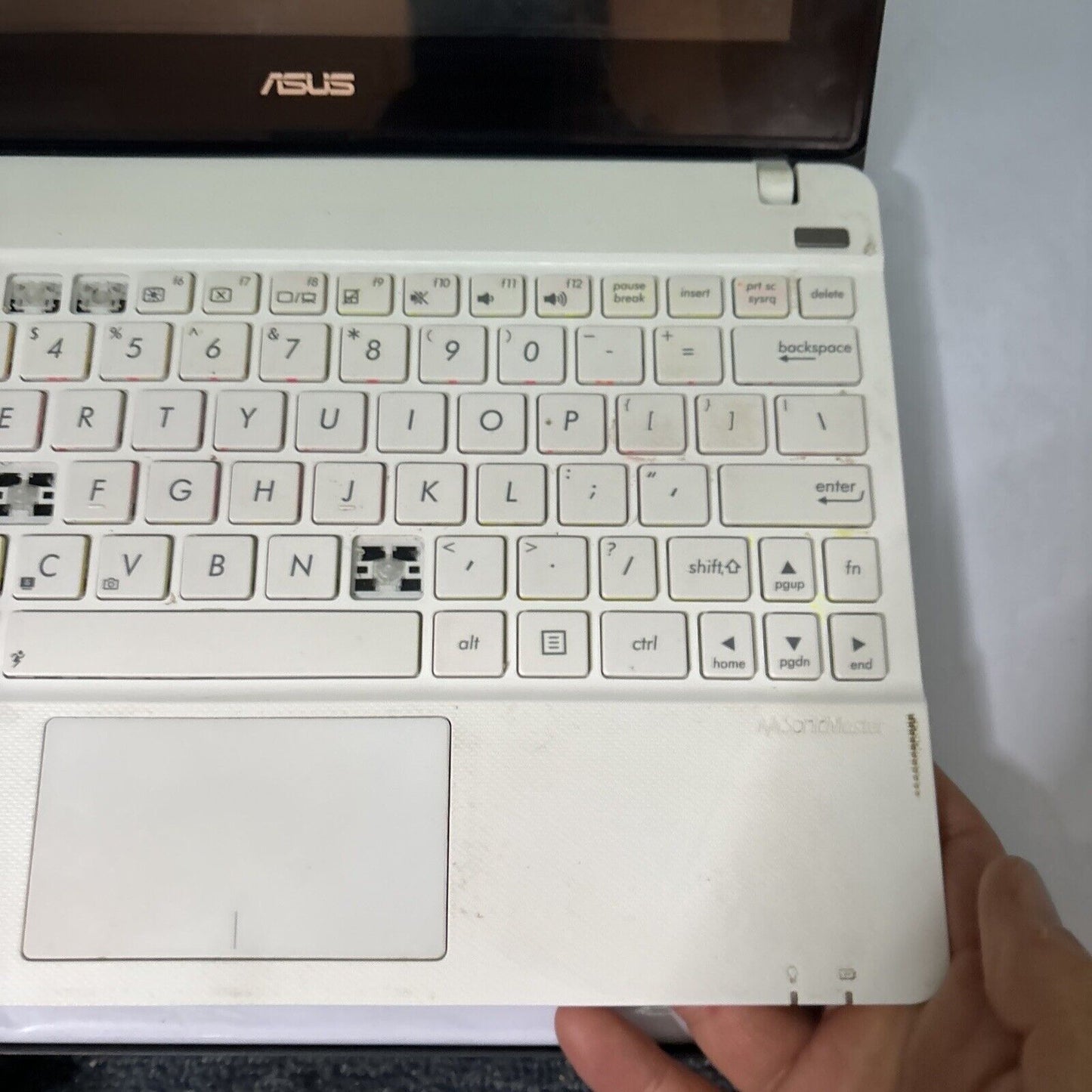 Asus F102B Laptop 320gb HDD *For Parts/Repair: Keys Missing, Broken LCD Battery*