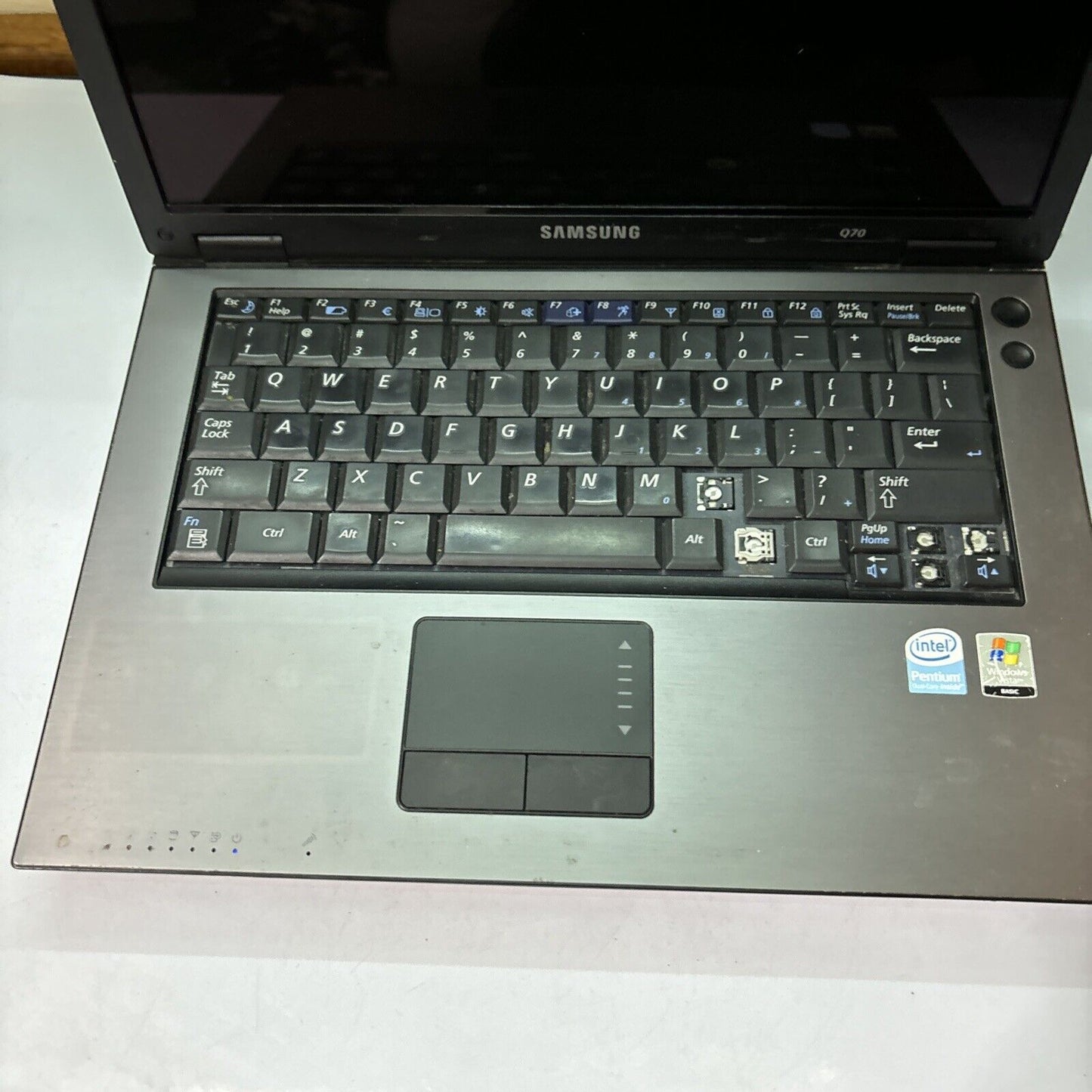 Samsung Q70 Intel T2330 2gb RAM 120gb HDD DVD *Missing Keys*