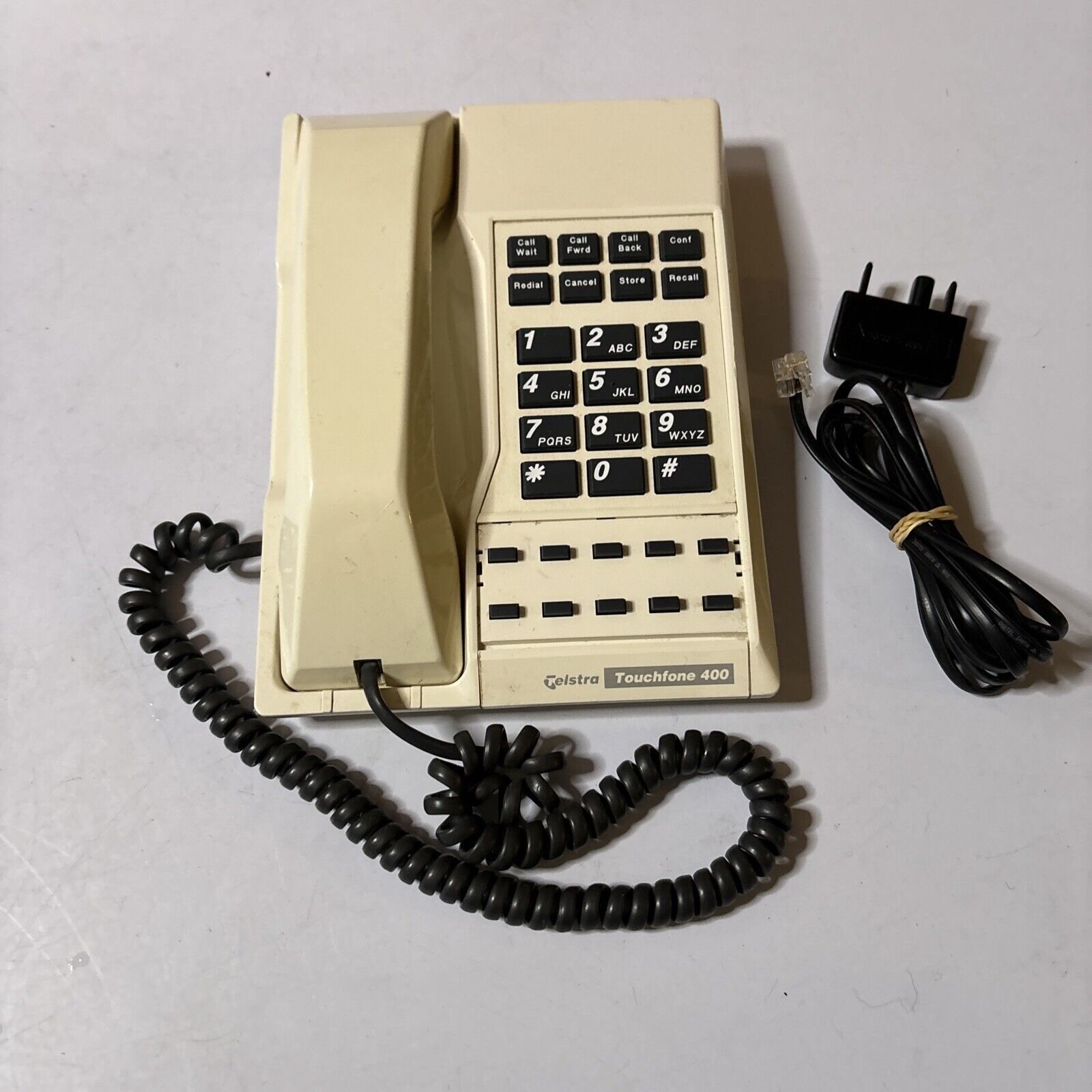 Telstra Touchfone 400 Corded Landline Telephone NBN Compatible – Retro Unit