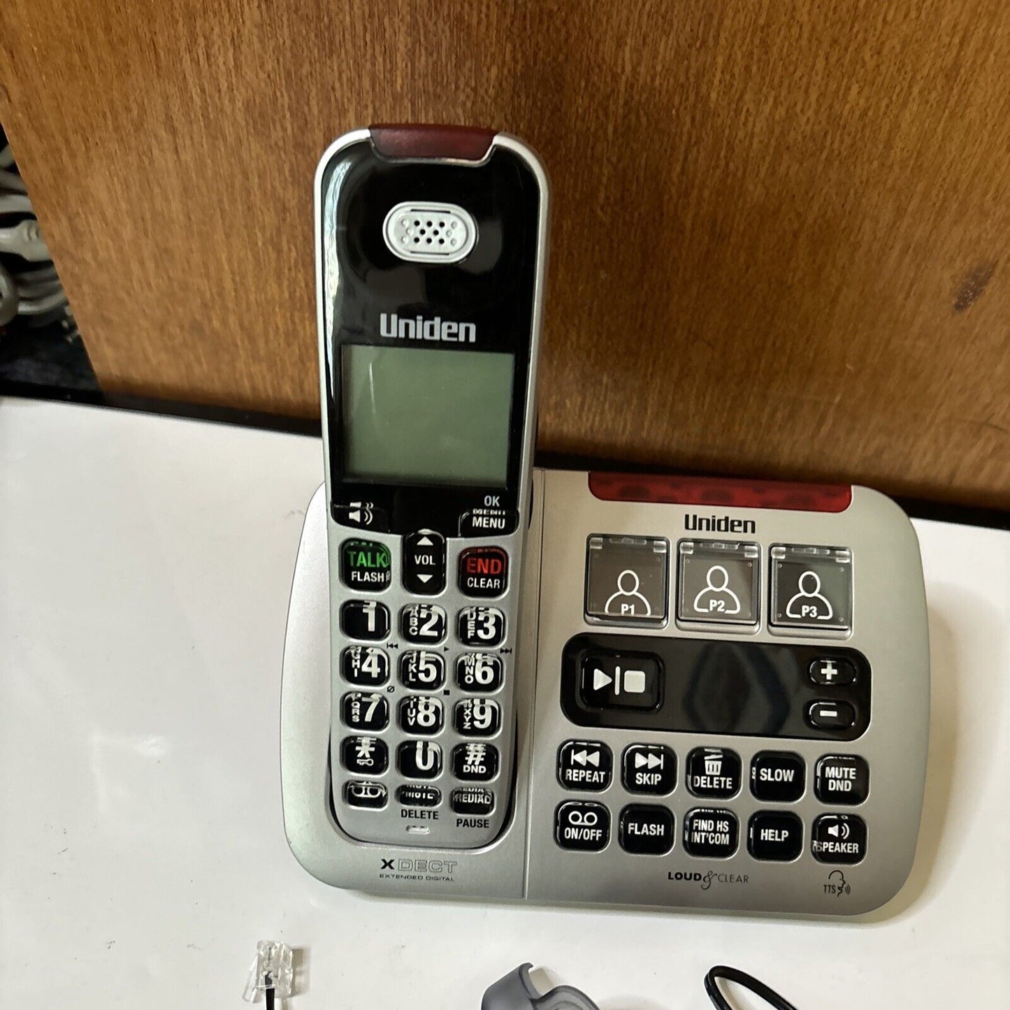 Uniden XDECT Loud & Clear Extended Digital Handset Answering Machine SSE45+1