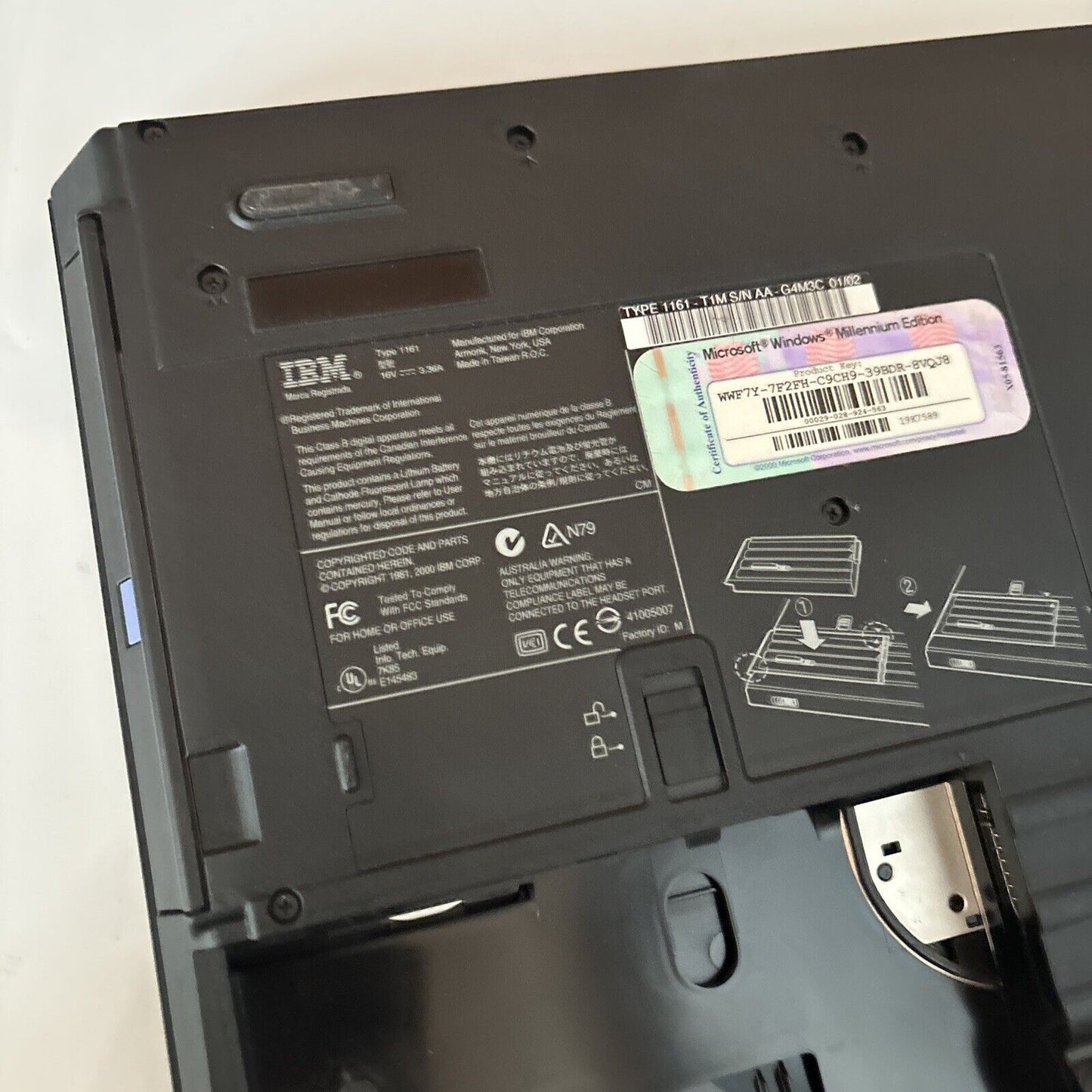 IBM ThinkPad Type 1161 Intel Celeron 548Mhz 64MB RAM 10GB HDD *Nl No Batteries*