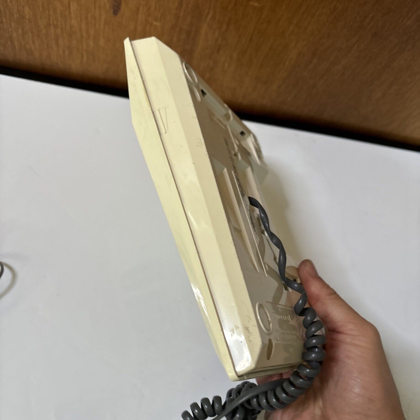 Telstra TF400C Corded Landline Telephone NBN Compatible