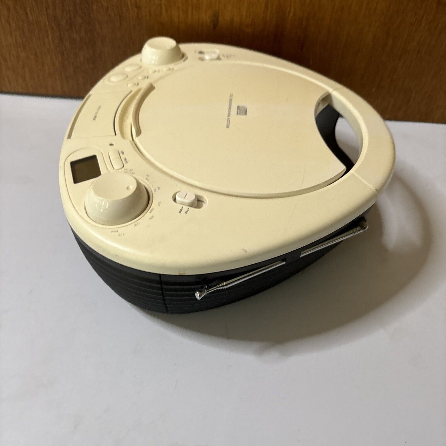 Philips CD Sound Machine AZD208 AM/FM Radio *iPod Dock Not Working*