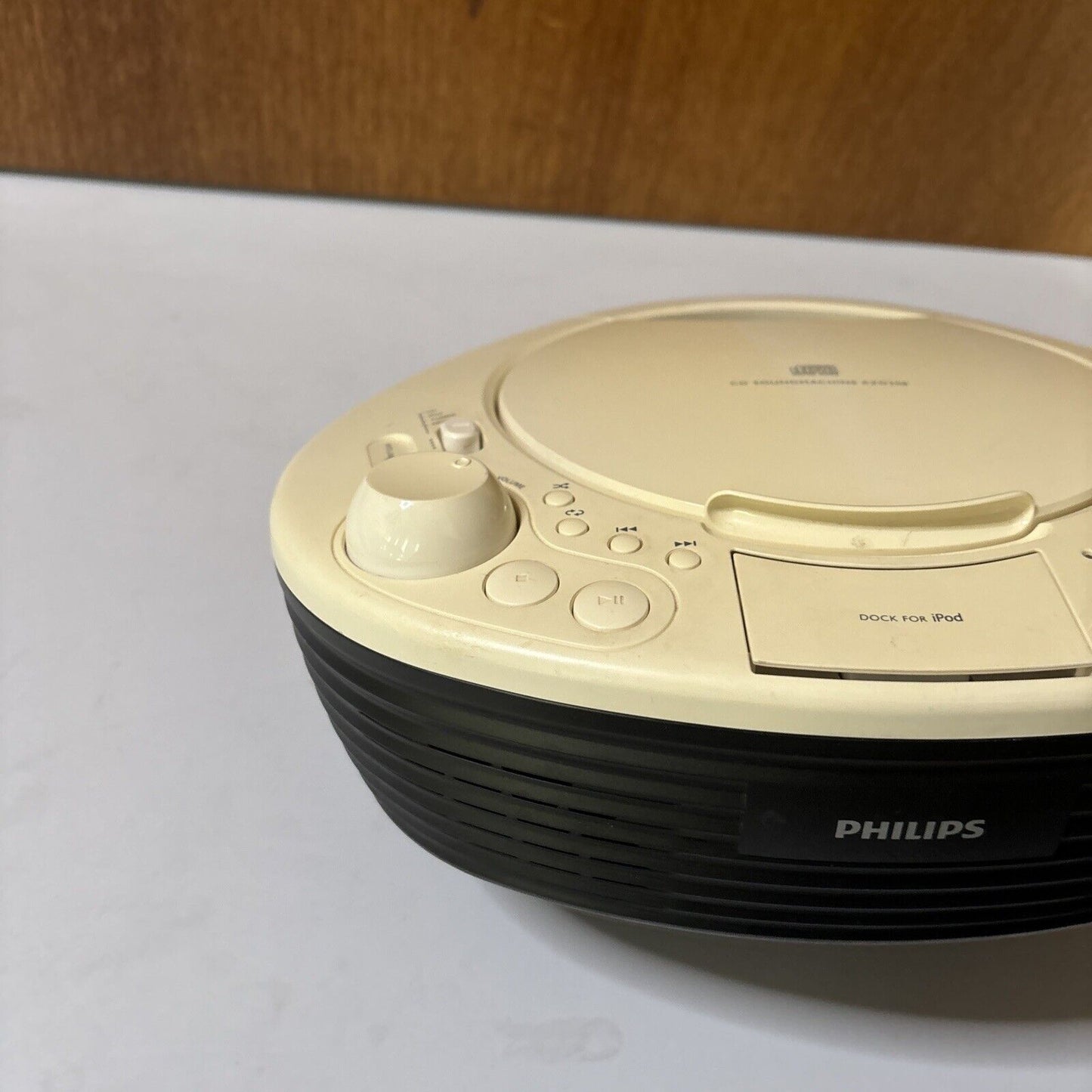 Philips CD Sound Machine AZD208 AM/FM Radio *iPod Dock Not Working*