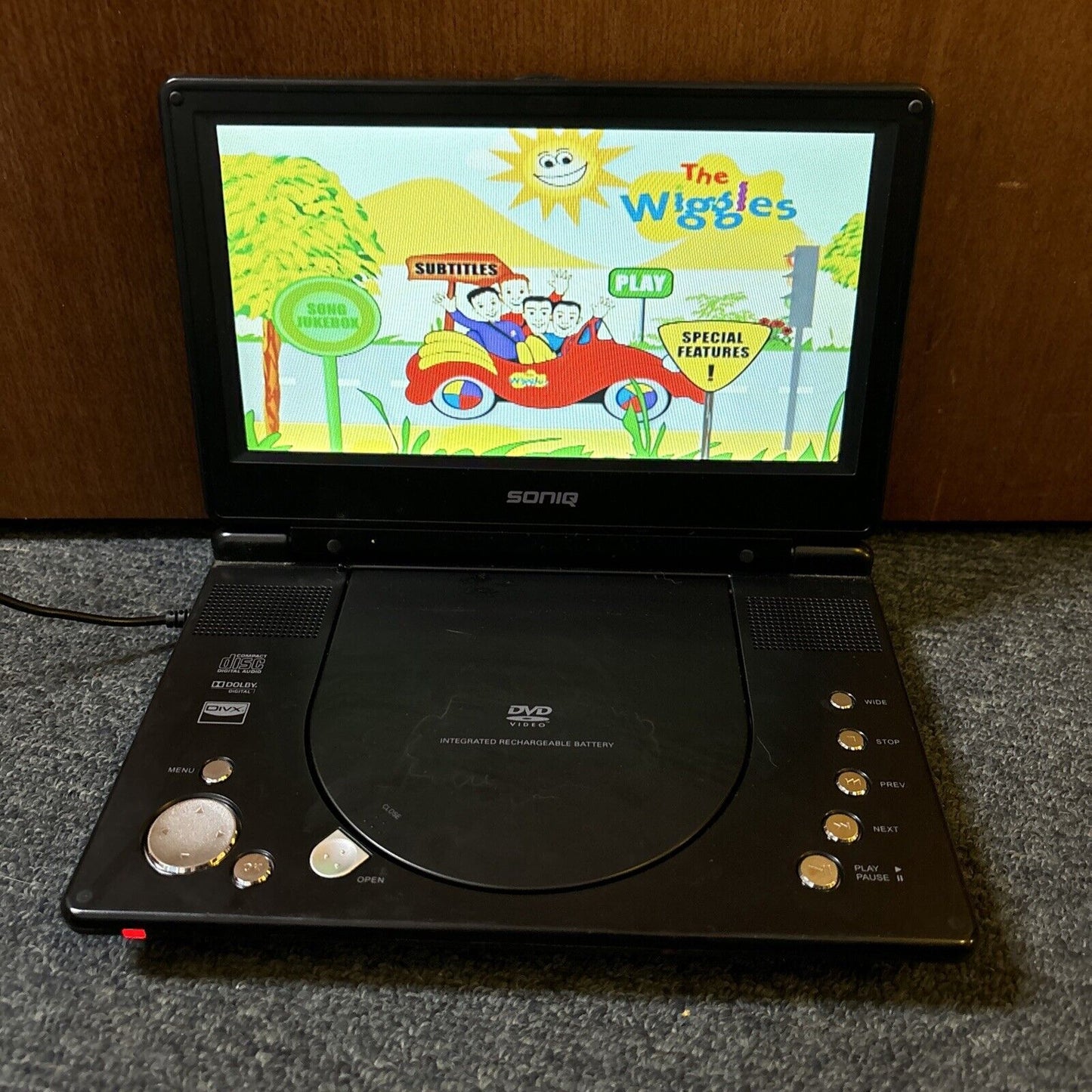 Soniq 9" DVD Portable Player PD90-AU Region 4