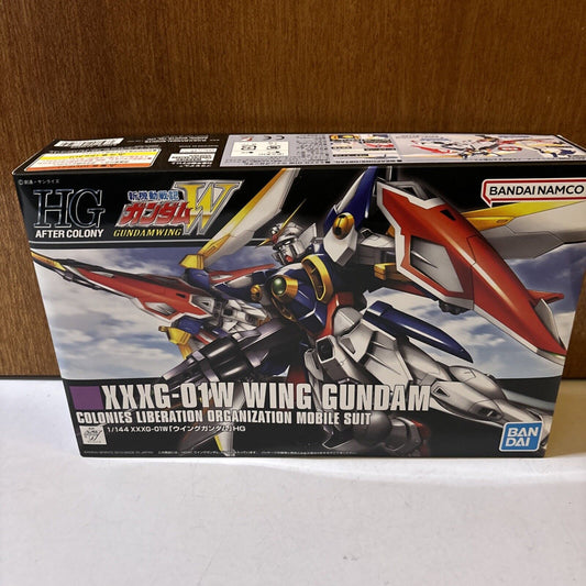 XXXG-01W Wing Gundam Bandai Gundam HGAC 1/144 Gunpla 2013