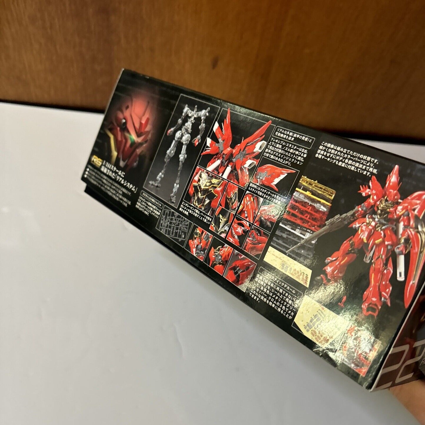 Sinanju Neo Zeon Mobile Suit Gundam MSN-06S RG 1/144 Bandai 2016 Gunpla