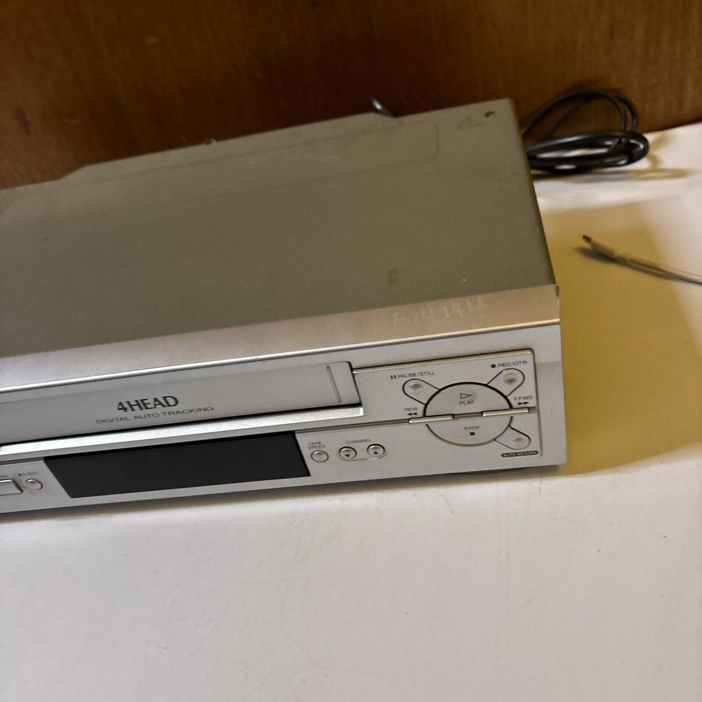 Teac Video Cassette VCR VHS Player MV-4098 *Noisy Picture - Requires Head Clean*