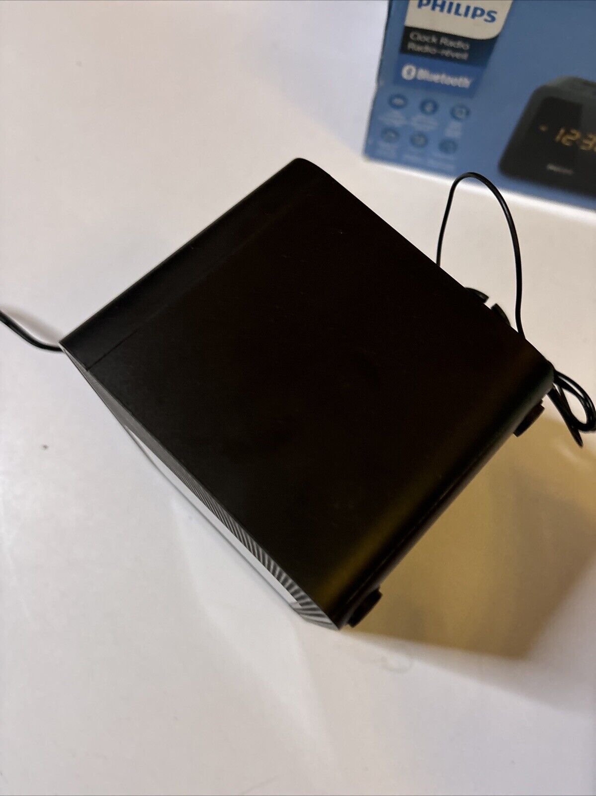 Philips Alarm Clock Bluetooth FM Radio AJT5300/79