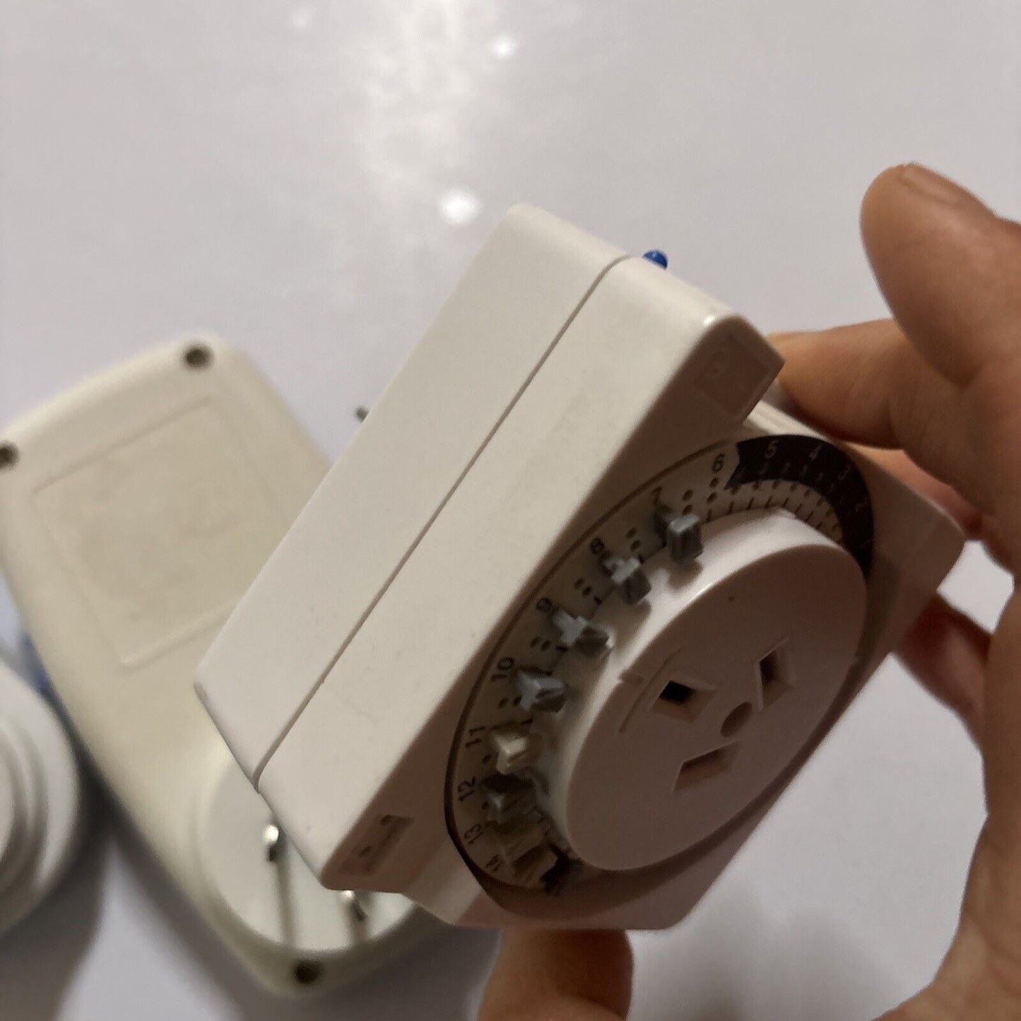 3x Analogue Electrical Timer: Crest, Kambrook, RingGrip