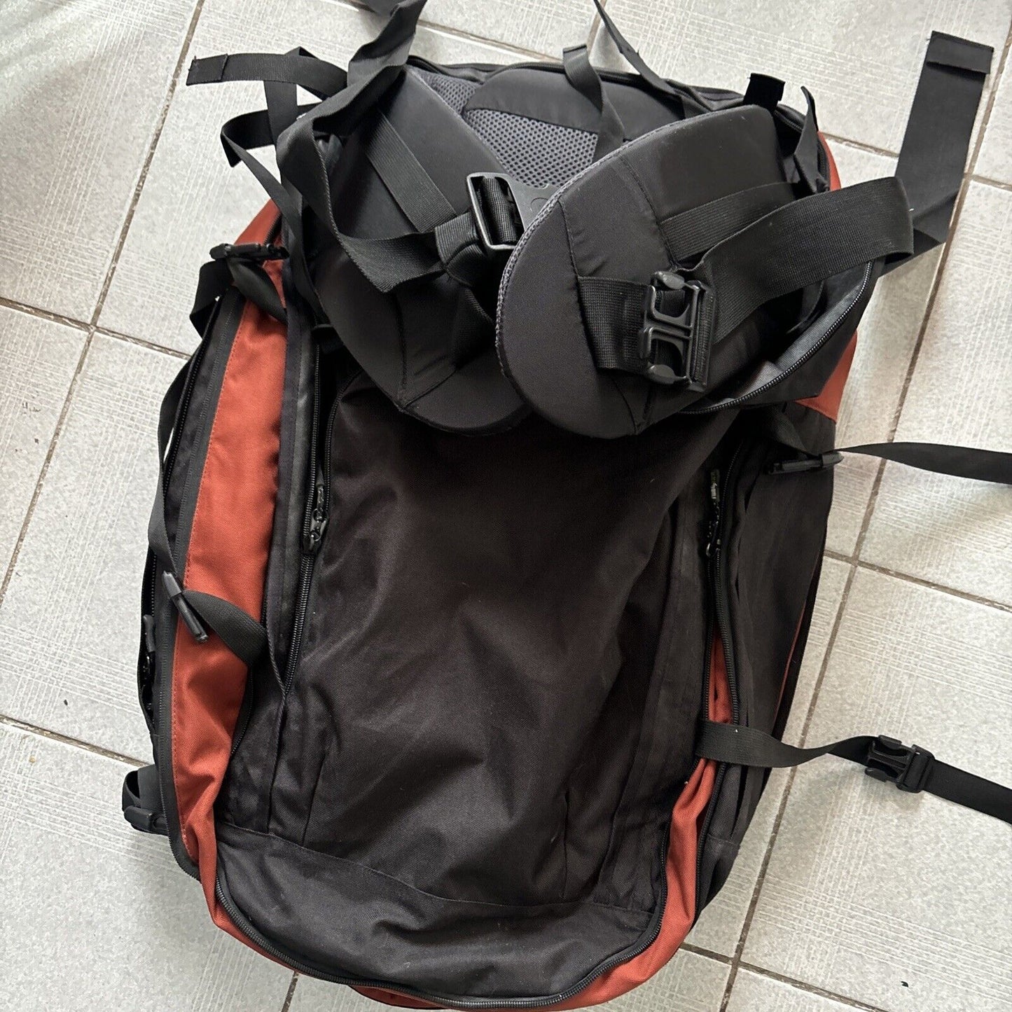 BlackWolf Cedar Breaks 55L Backpack With Rain Cover