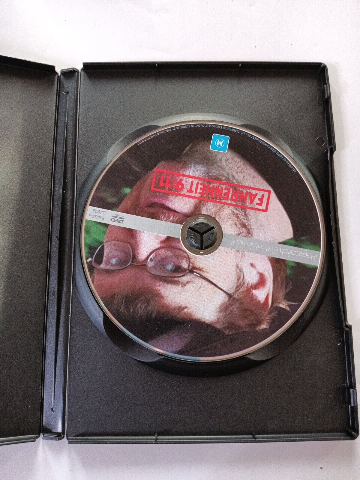 Fahrenheit 9/11 (DVD, 2004) Michael Moore, George W Bush Region 4