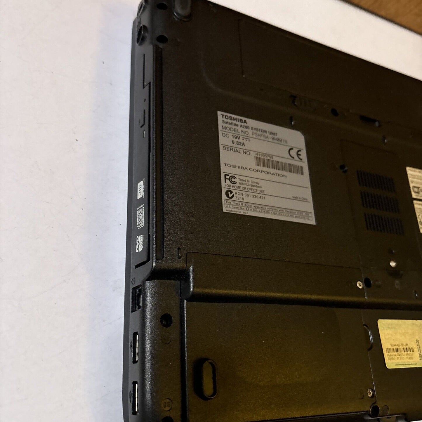 Toshiba Satellite A200 Laptop PSAF6A *For Parts Or Repair*