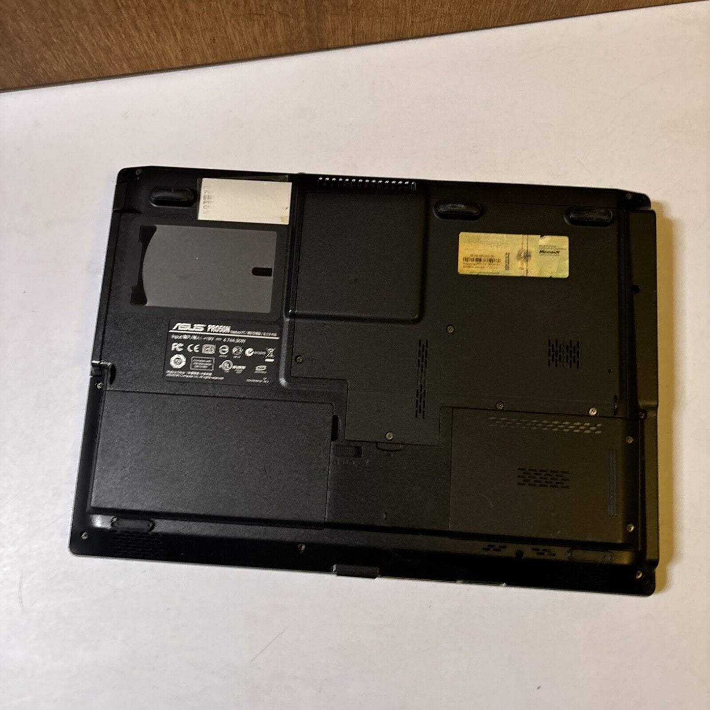 Asus 15.6" F5 PRO50N Laptop 2GB RAM 60GB HDD *For Parts Or Repair*