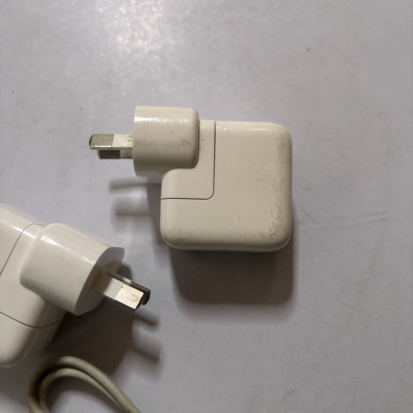 2x Apple USB Adapter 10W A1357 & 30-Pin iPod Cable