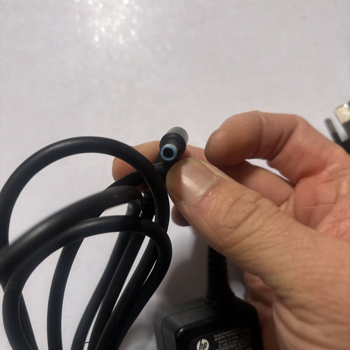 Genuine HP HSTNN-DA40 740015-003 AC Adapter 19.5V 2.31A