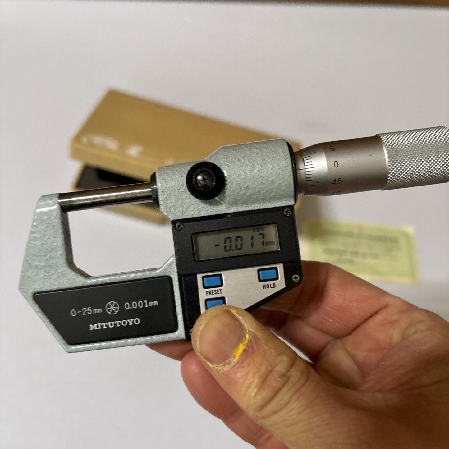 Mitutoyo Digital Micrometer Caliper No 293-401 0-25mm 0.001mm MDC-25