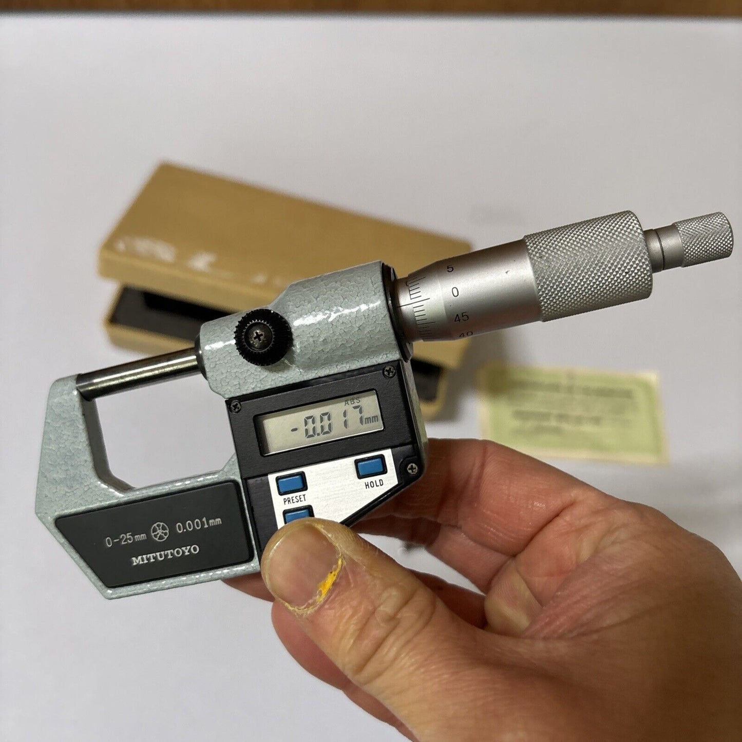 Mitutoyo Digital Micrometer Caliper No 293-401 0-25mm 0.001mm MDC-25