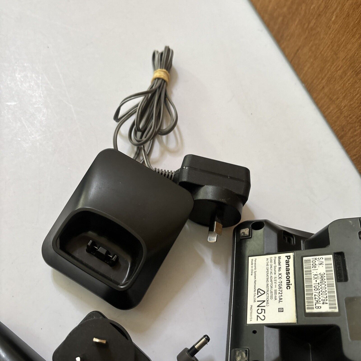 Panasonic KX-TG6721AL Digital Answering Machine & 2 Handset