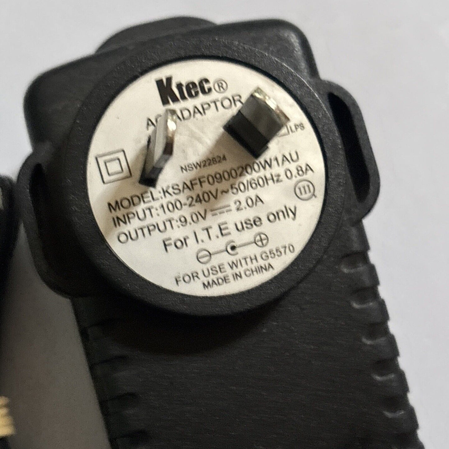 Ktec AC Adapter KSAFF0900200W1AU 9V 2A
