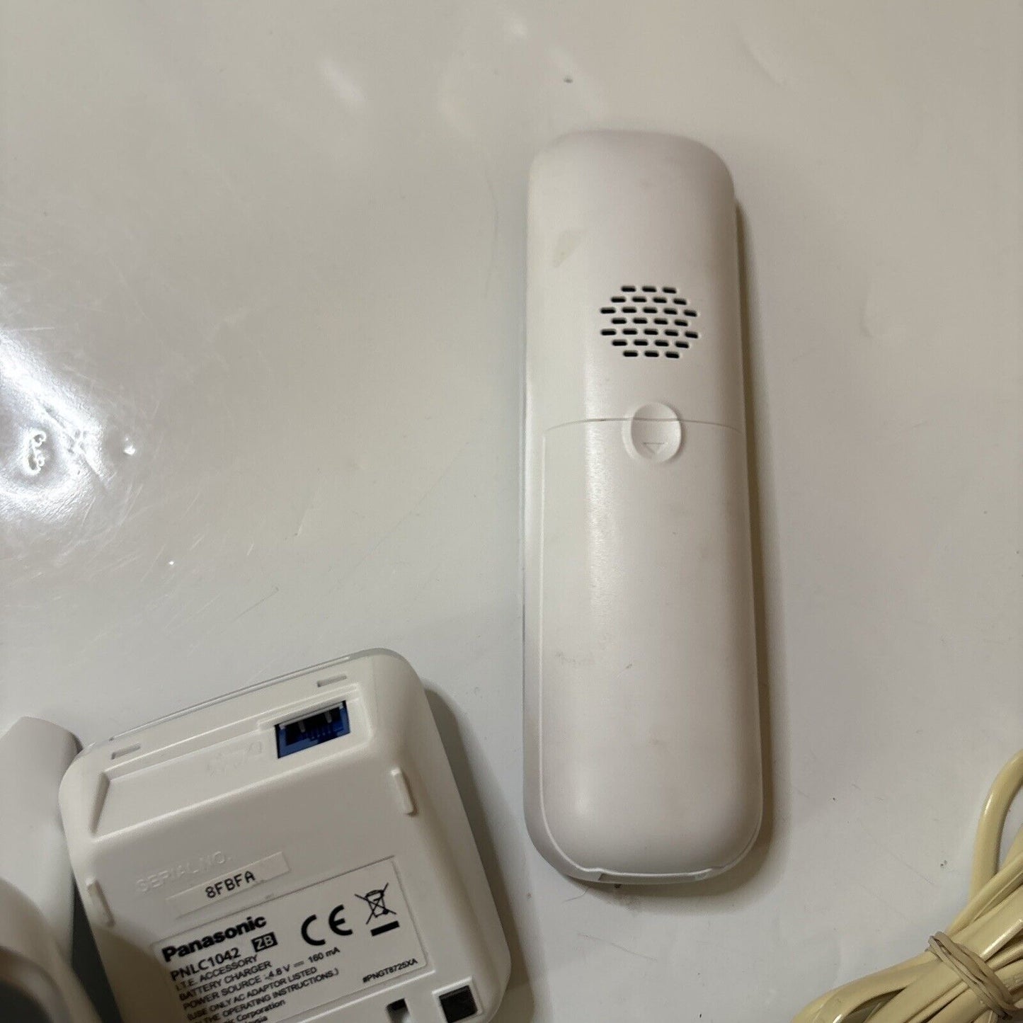 Panasonic KX-TGC220AL Digital Answering Machine & 3 Handsets