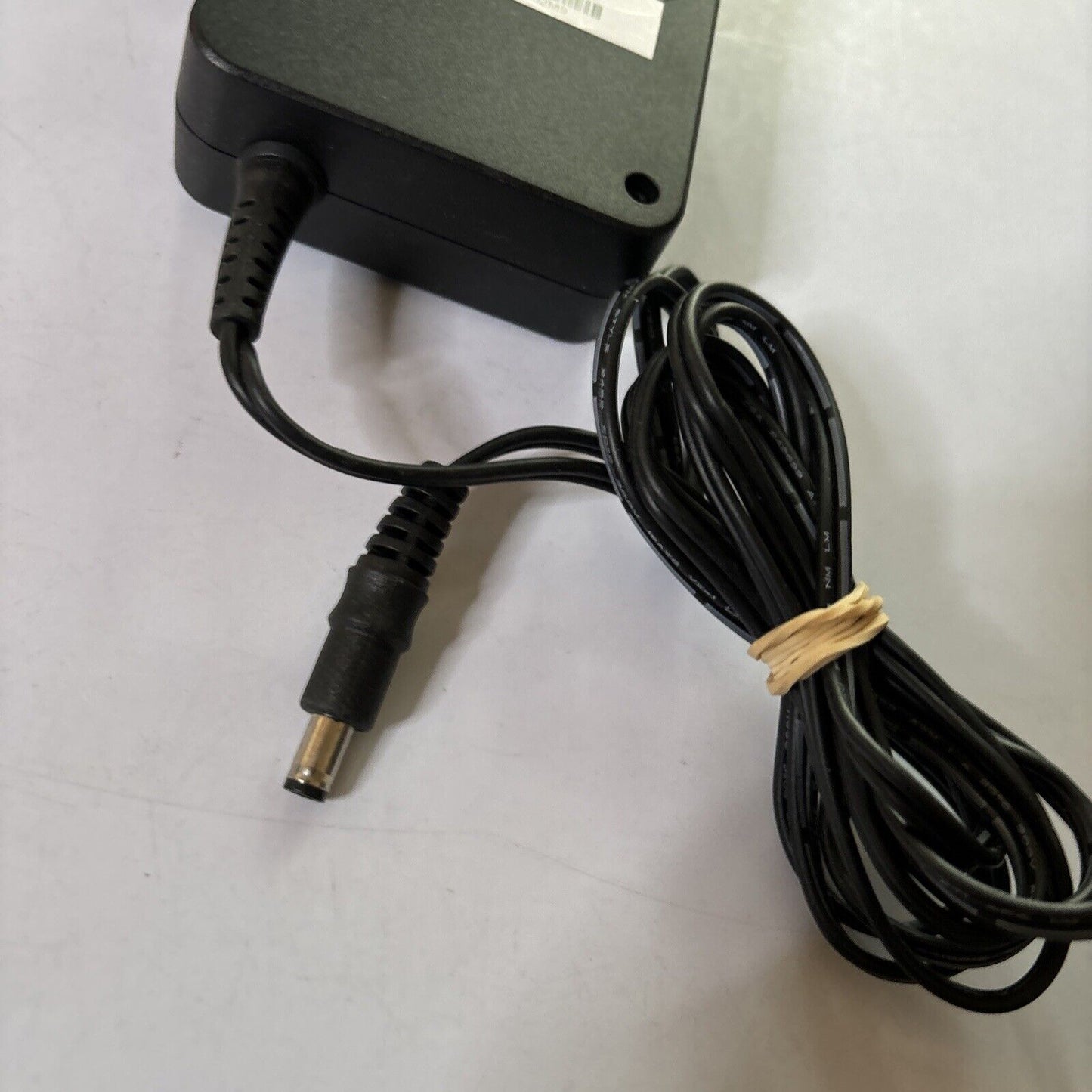 Genuine Netgear AC Adapter AD898120 12V 3.5A
