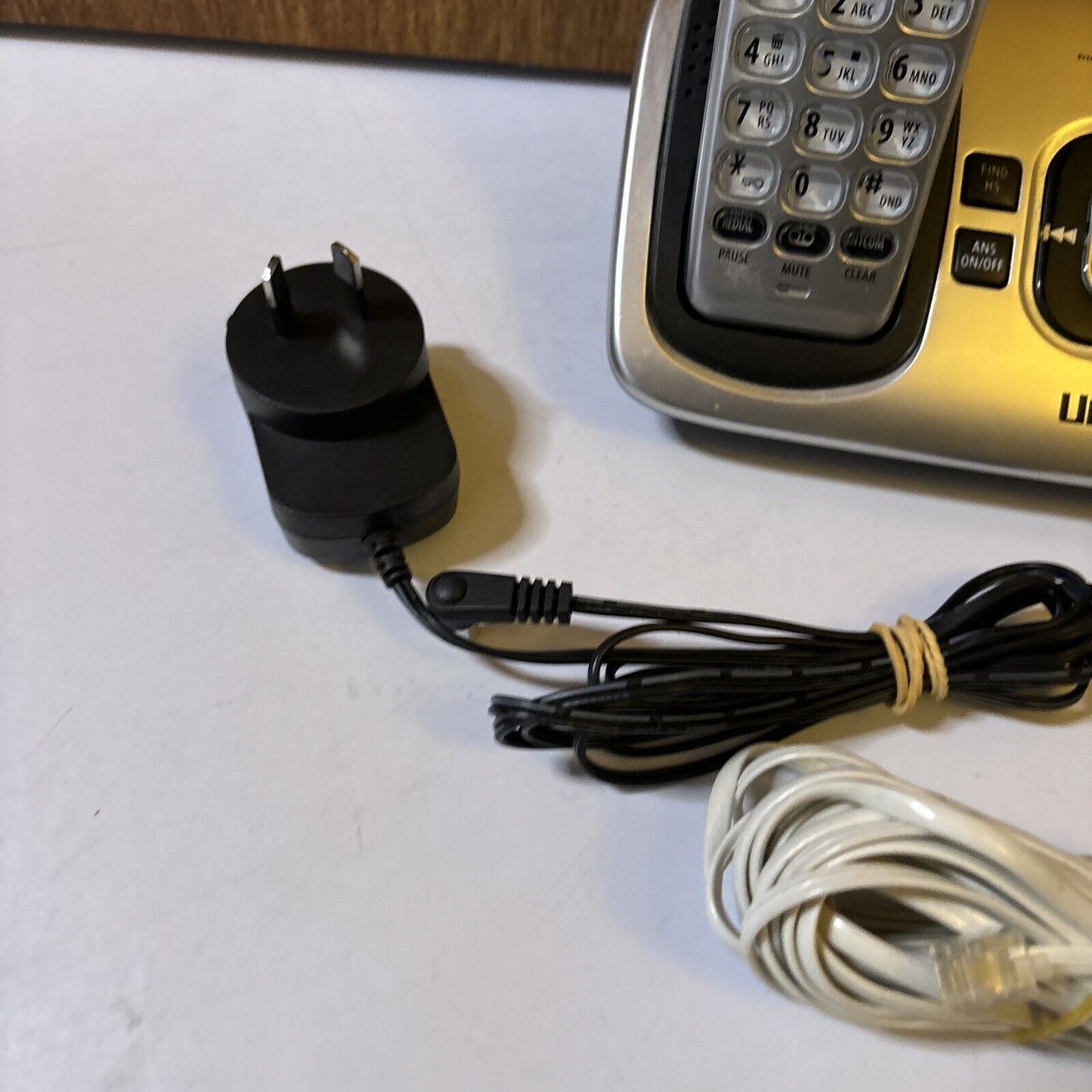 Uniden DECT3135+1 Digital Answering Machine And Handset