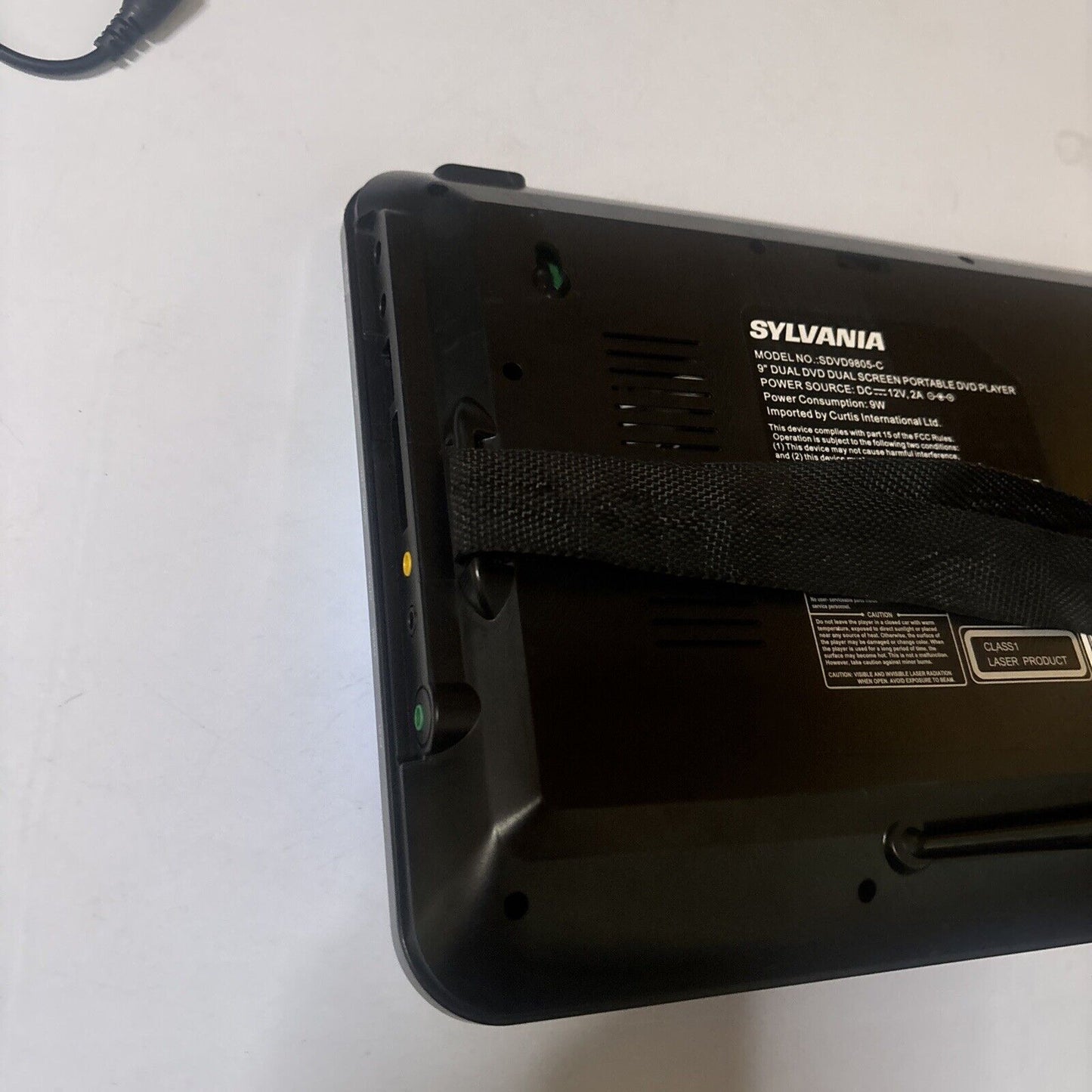 Sylvania 9" Portable DVD Player Region 1 SDVD9805-C