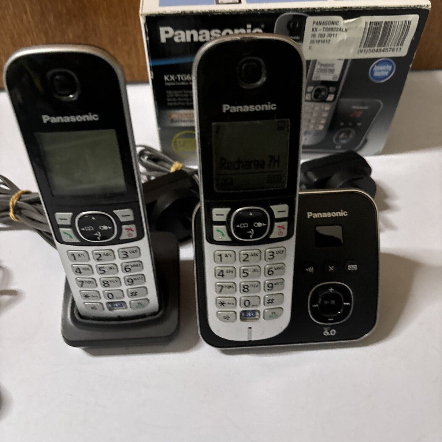 Panasonic KXTG6822ALB Dual Handsets Cordless Phone Digital Answering Machine