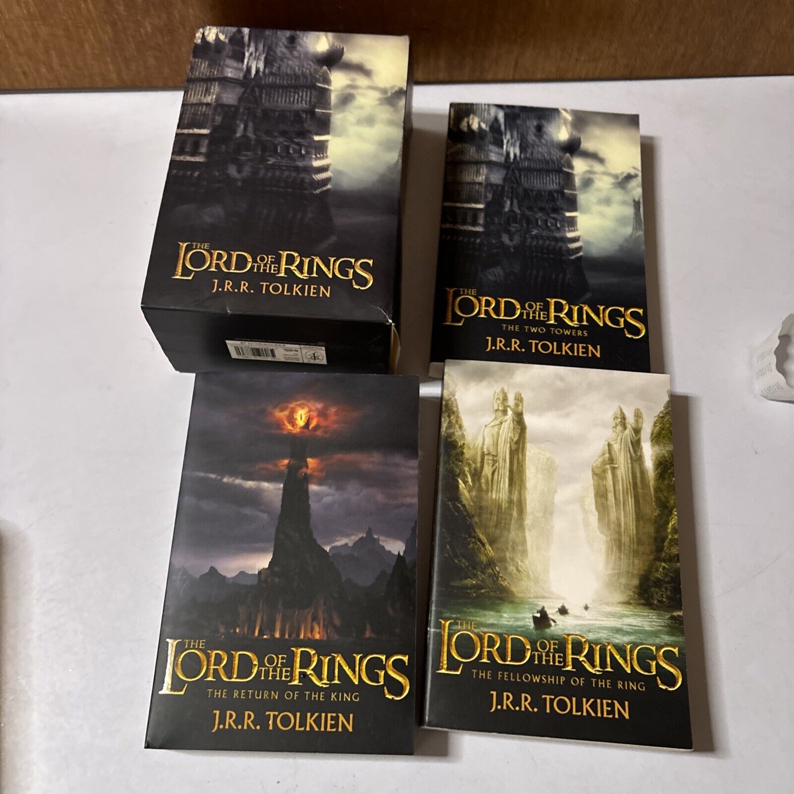 The Lord of the Rings: Boxed Set by J. R. R. Tolkien (Paperback, 2012 ...