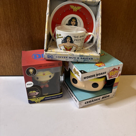 WONDER WOMAN Set: Light, Coffee Mug & Saucer, Ceramic Mug Pop!