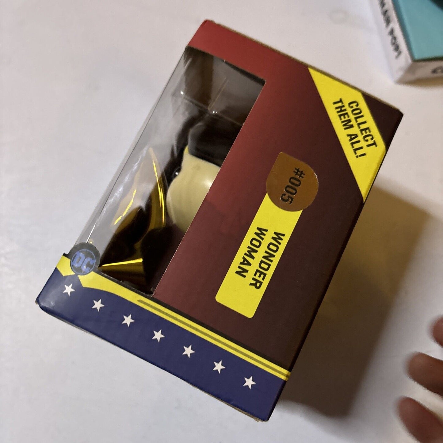 WONDER WOMAN Set: Light, Coffee Mug & Saucer, Ceramic Mug Pop!