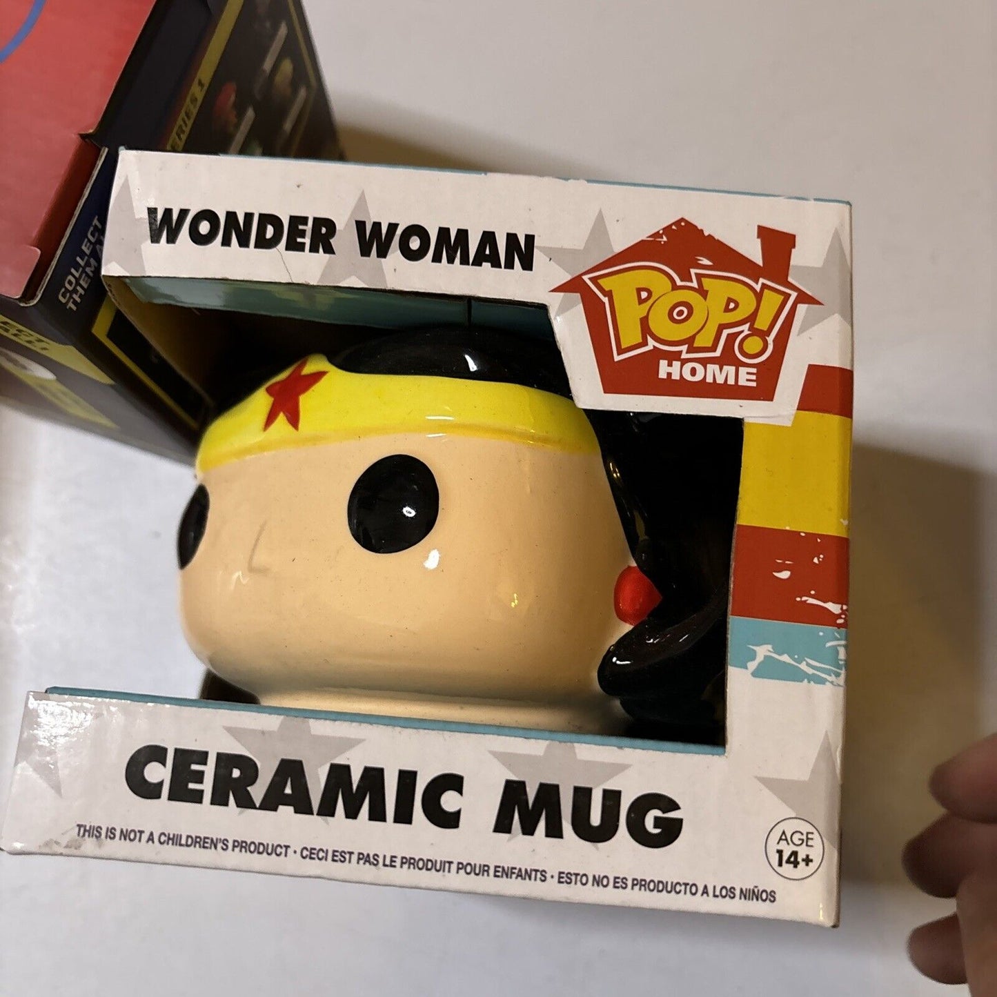 WONDER WOMAN Set: Light, Coffee Mug & Saucer, Ceramic Mug Pop!