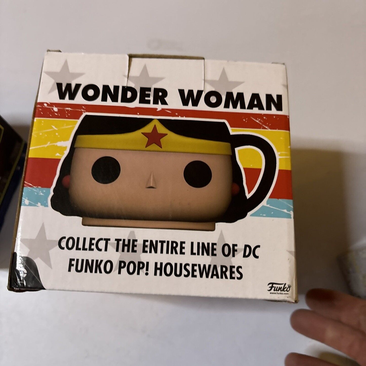 WONDER WOMAN Set: Light, Coffee Mug & Saucer, Ceramic Mug Pop!