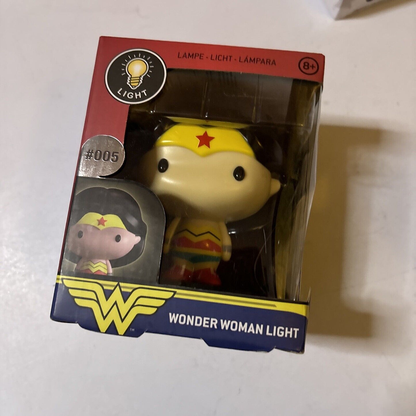 WONDER WOMAN Set: Light, Coffee Mug & Saucer, Ceramic Mug Pop!
