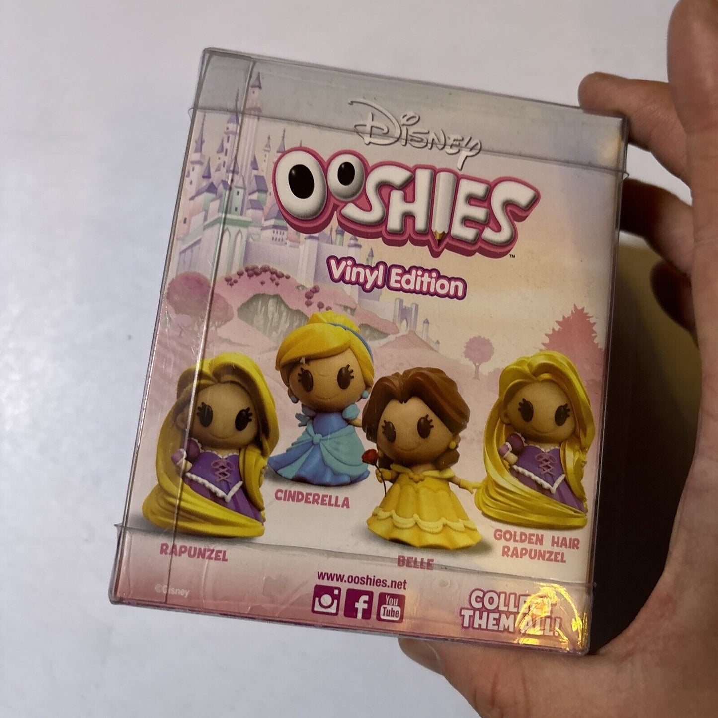 Ooshies Disney Vinyl Edition: Belle, Rapunzel