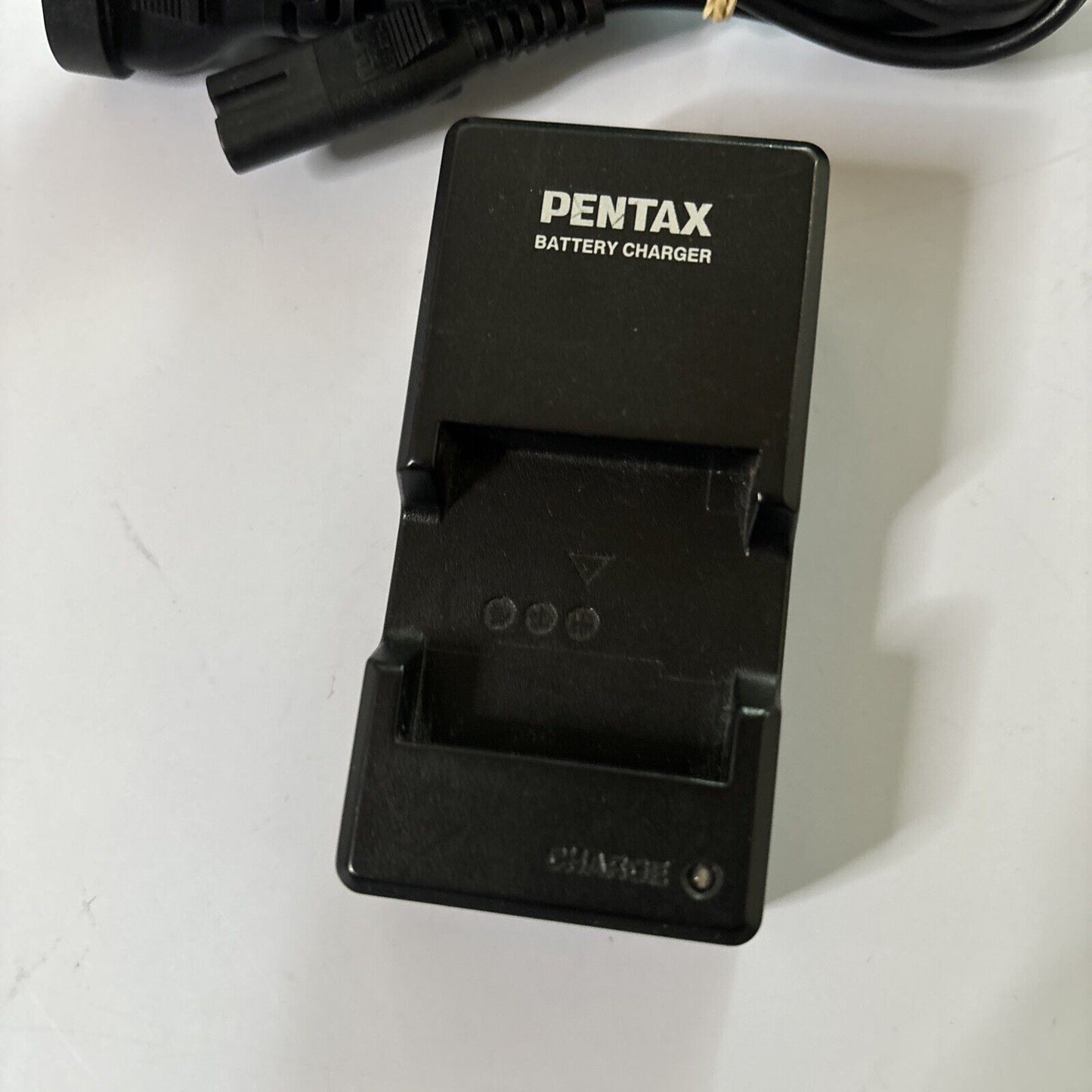 Genuine Pentax D-BC122J Battery Charger for Optio S10 S12 VS20 Q Q-S1 Q10 Q7