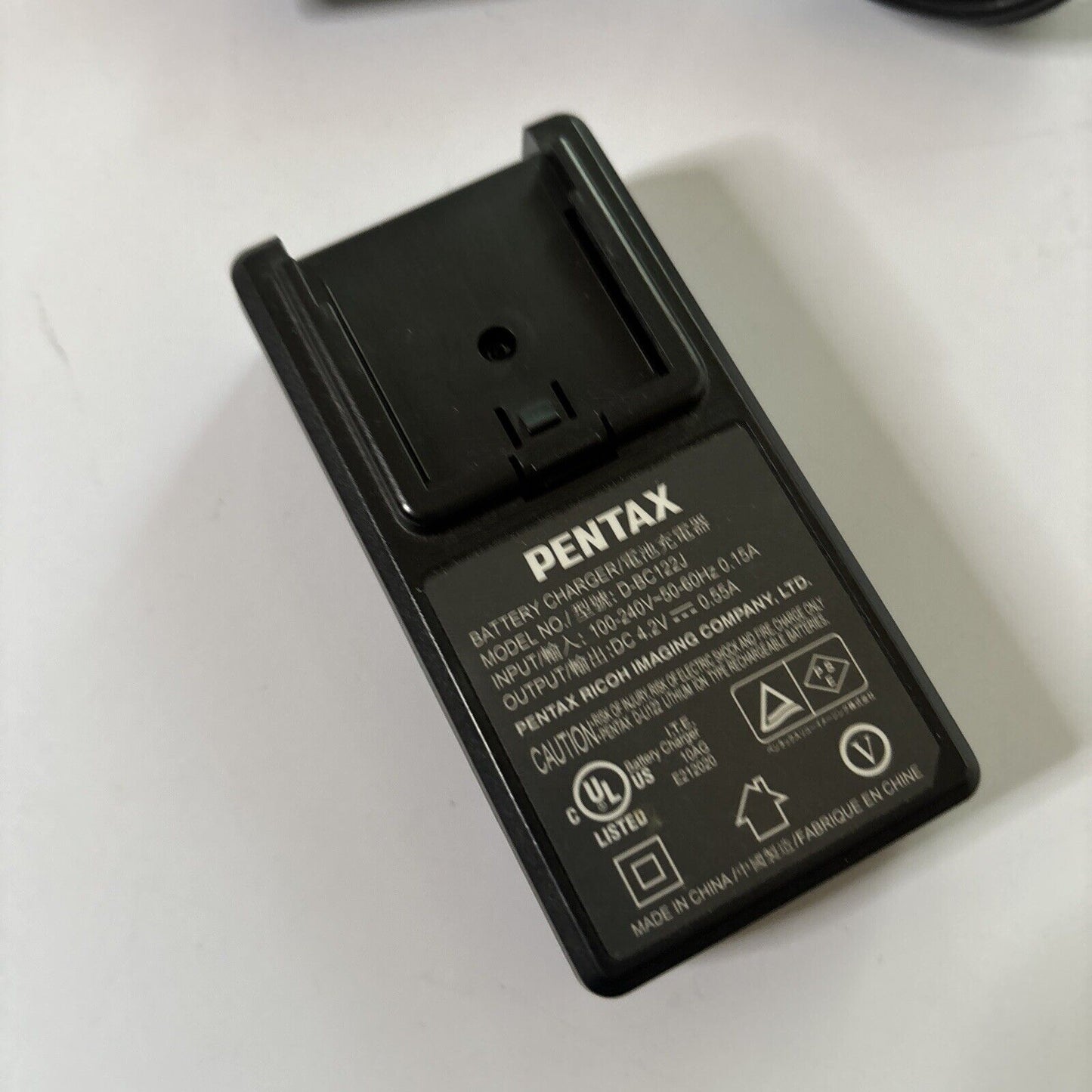 Genuine Pentax D-BC122J Battery Charger for Optio S10 S12 VS20 Q Q-S1 Q10 Q7